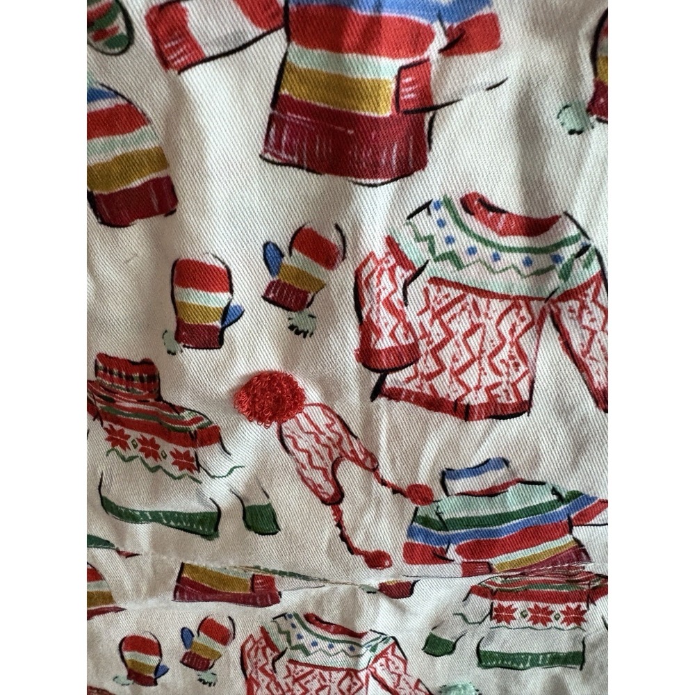 Sur La Table Unisex raised hair‎ on head cute  Apron -NWOT sweater hat motif